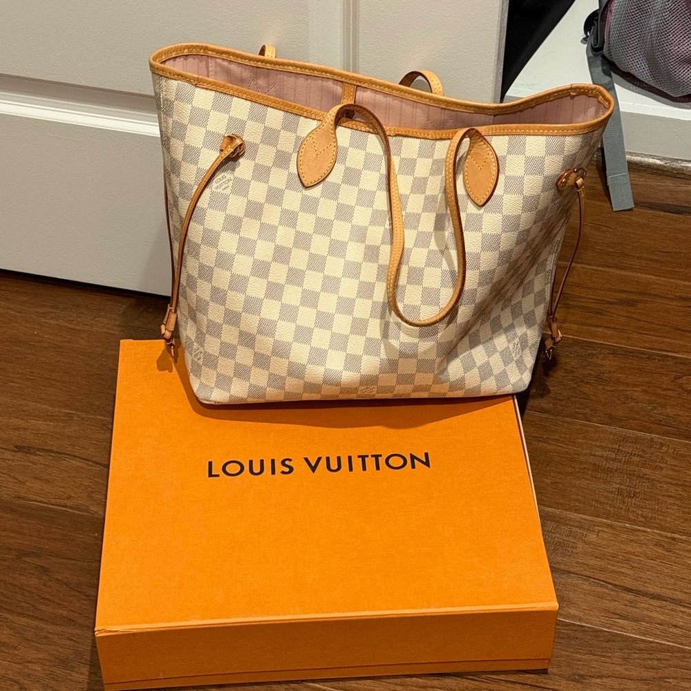 Louis Vuitton Neverfull MM